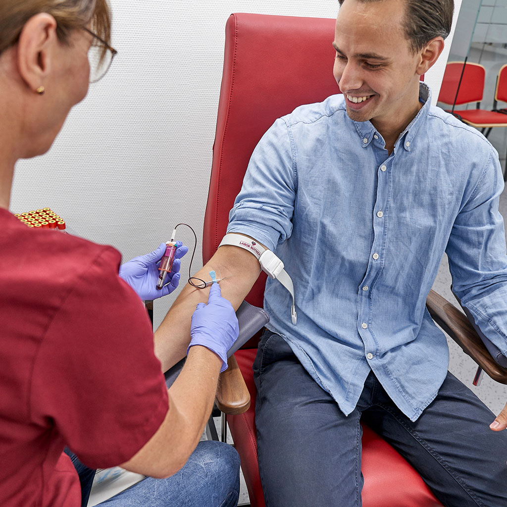 Prozess-3-Blutentnahme Dein Besuch, Wunschlabor Basel, Labortest, Bluttest